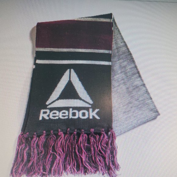 Reebock Logo winter bundle of 3 - scarf, hat & gloves - Picture 7 of 11